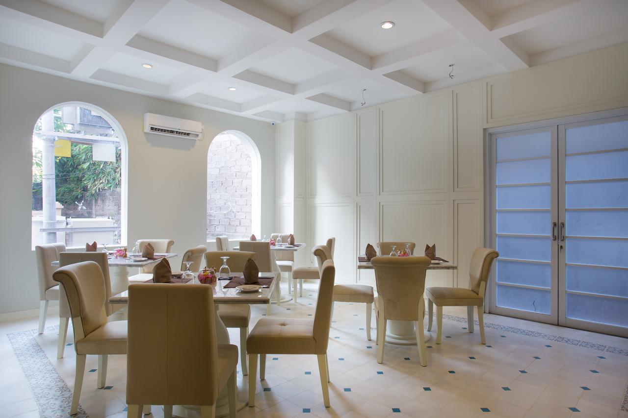 Amalfi Hotel Seminyak Buitenkant foto