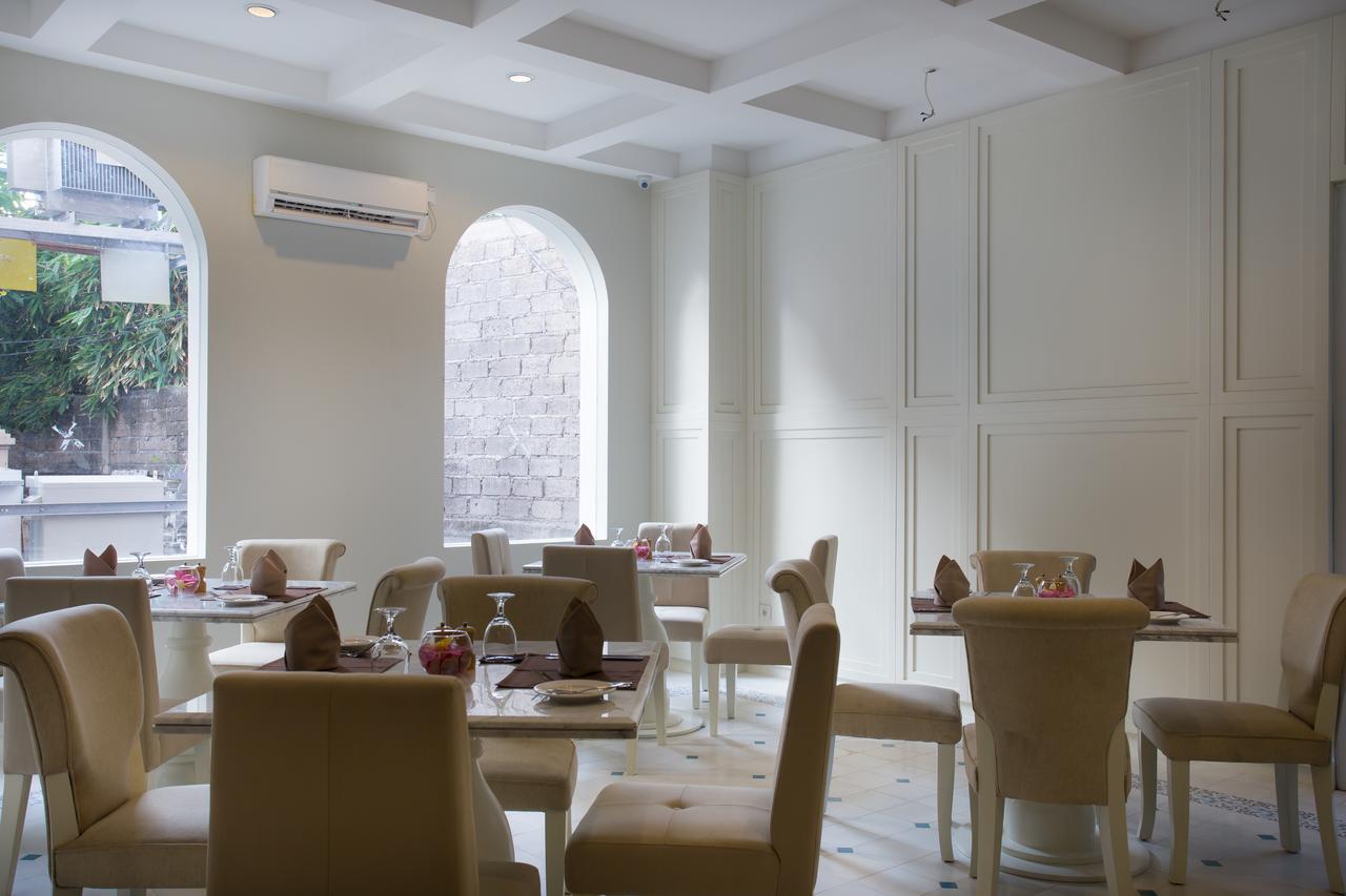 Amalfi Hotel Seminyak Buitenkant foto