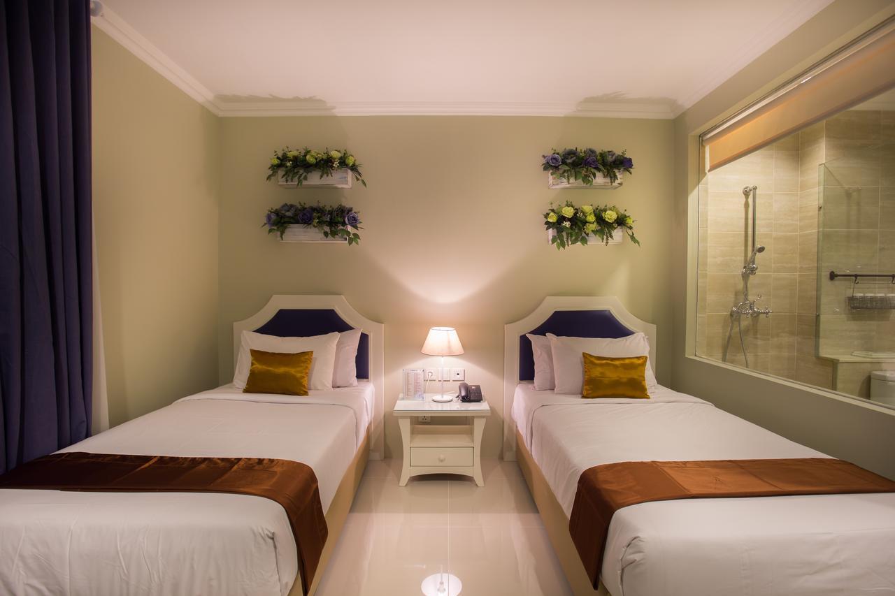 Amalfi Hotel Seminyak Buitenkant foto