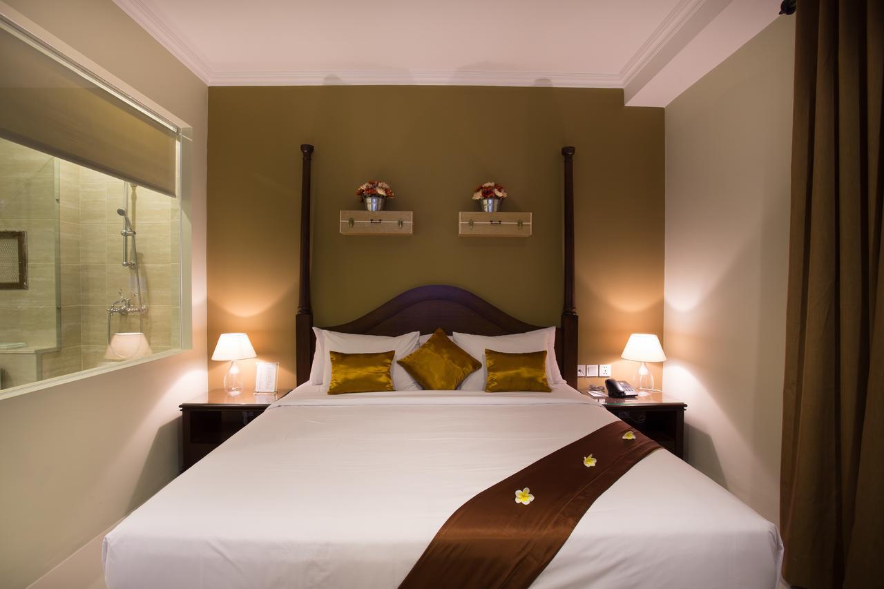 Amalfi Hotel Seminyak Buitenkant foto