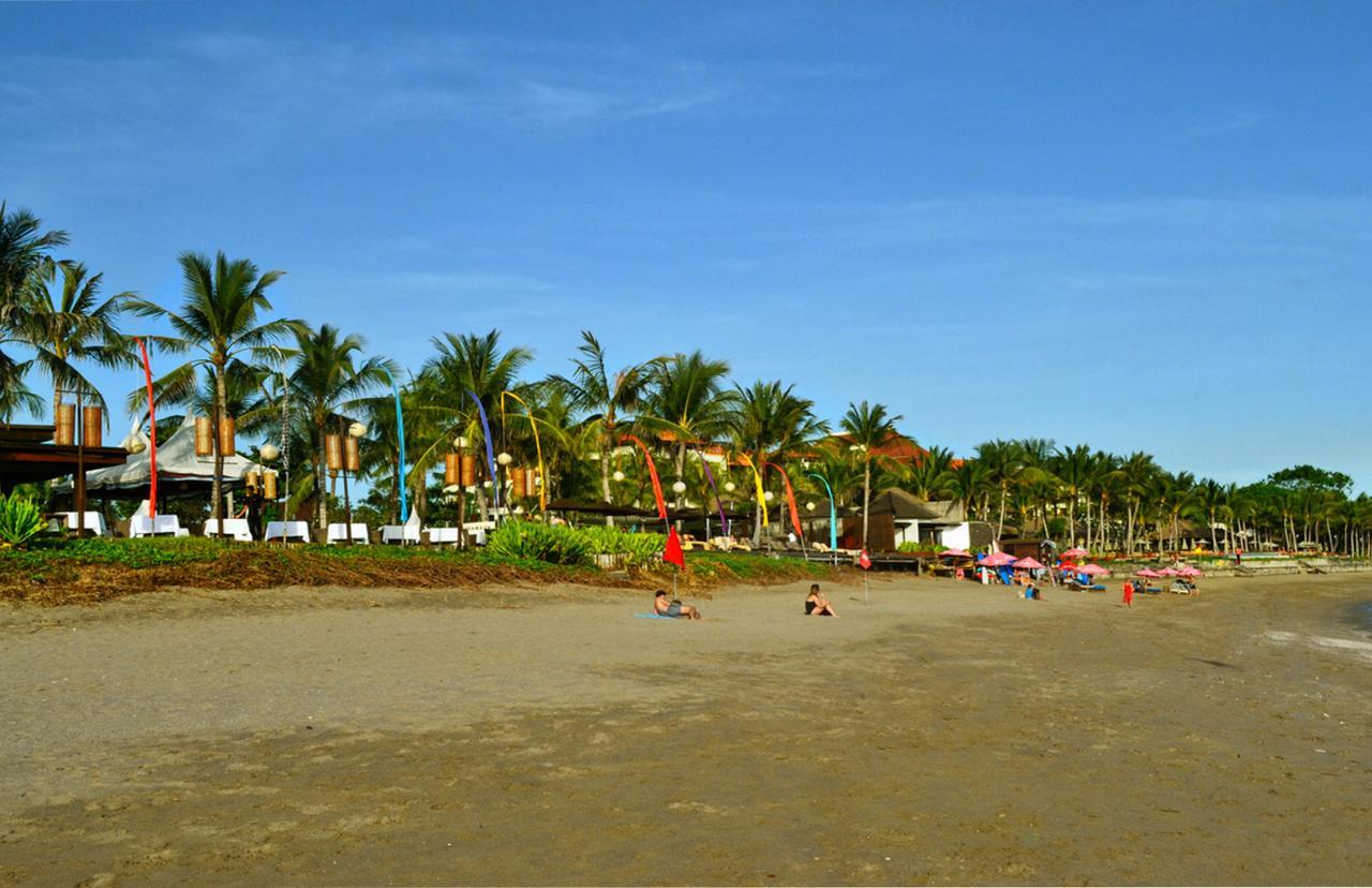Amalfi Hotel Seminyak Buitenkant foto